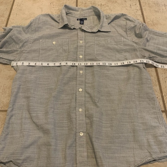 Gap Men's XL Classic Fit Gray White Check Button Down Shirt - Picture 3 of 5